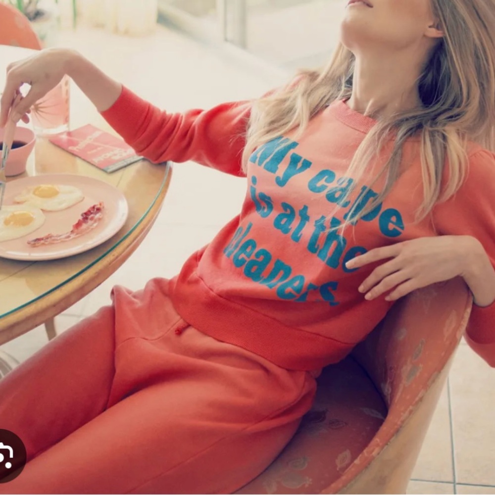 NWT! WILDFOX my cape is at the cleaners 🧡